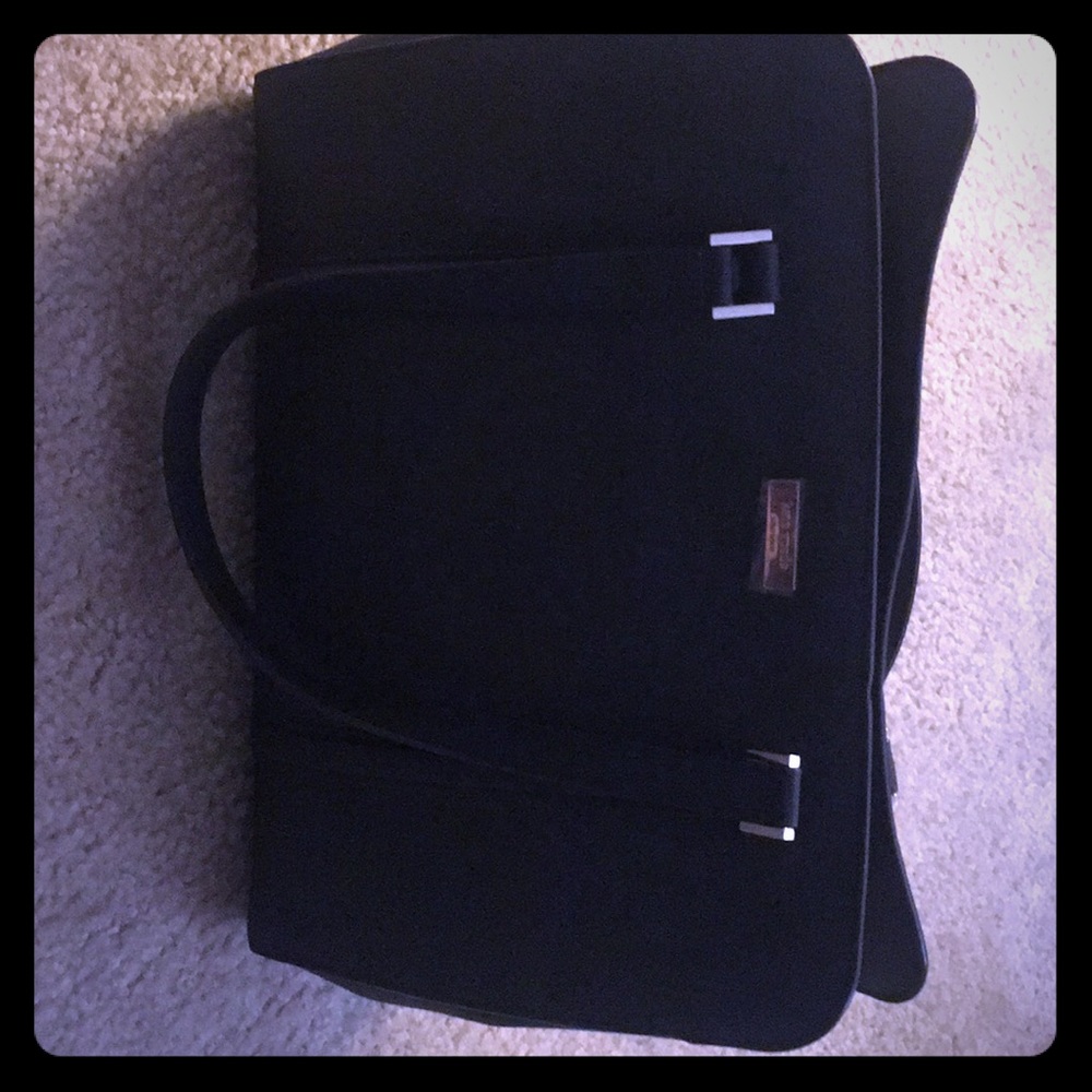 Kate spade medium black leather bag New with tag